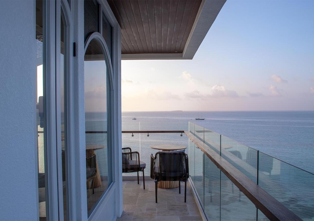 Stone Hotels Dhiffushi Exterior photo
